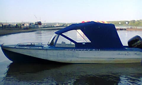 Ходовой тент на дюралевой моторной лодке (Казанка-5М)